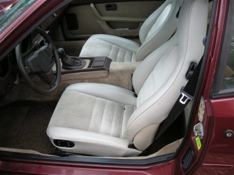 Porsche 944 - 2.5 Coupé - 1