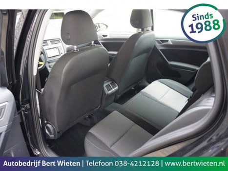 Volkswagen Golf - 1.0 TSI | Geen import | DSG | Navigatie - 1