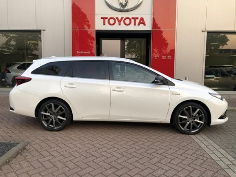 Toyota Auris - TS 1.8 Hybrid Lease CVT 136pk - 1