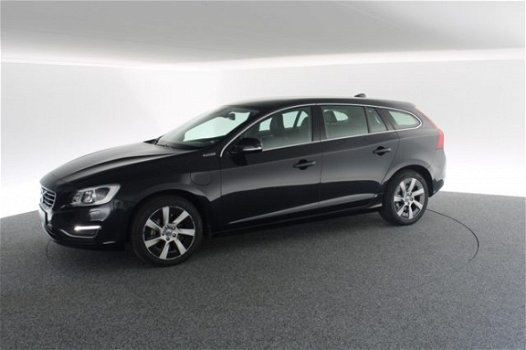 Volvo V60 - Plug in Hybrid D6 Summum AWD 285pk (10jr Hybrid Accu Garantie*) - 1