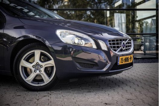 Volvo S60 - 2.0T Intro Edition , Navigatie, Cruise control, Xenon, - 1