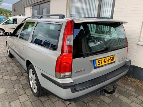 Volvo V70 - 2.4 Comfort Line - 1