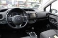 Toyota Yaris - 1.5 Hybrid AUTOMAAT, climate, parkeersensoren, achteruitcamera, - 1 - Thumbnail