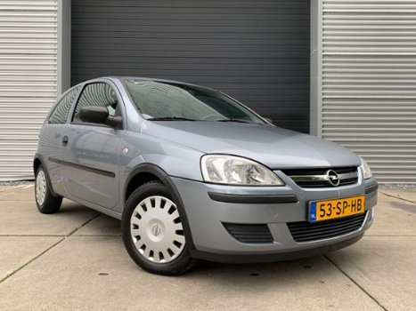 Opel Corsa - 1.2-16V Essentia AIRCO - 1