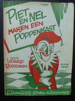 Piet en Nel maken een poppenkast door Leonard Roggeveen - 1942
