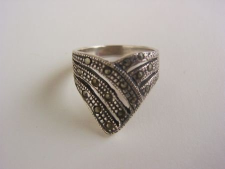 Oude zilveren ring met markasietjes - 5