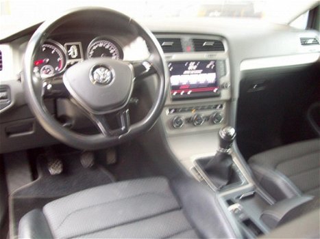 Volkswagen Golf - 2.0 TDI Business Edition R - 1