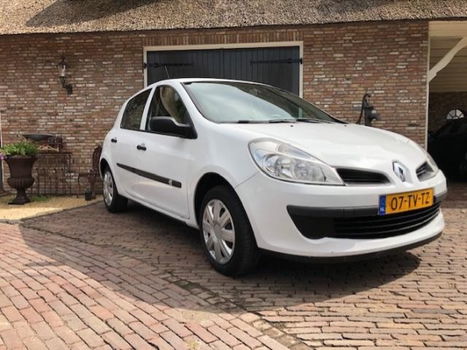 Renault Clio - 1.2-16V Authentique - 1