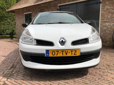 Renault Clio - 1.2-16V Authentique - 1