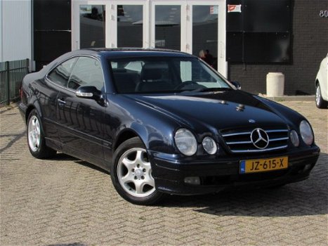 Mercedes-Benz CLK-klasse Coupé - 230 K. Elegance NAVIGATIE|CRUISE CONTROL|LEDER|ELEKTRISCHE STOELEN| - 1