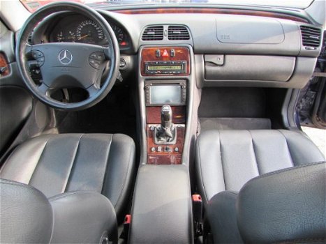 Mercedes-Benz CLK-klasse Coupé - 230 K. Elegance NAVIGATIE|CRUISE CONTROL|LEDER|ELEKTRISCHE STOELEN| - 1