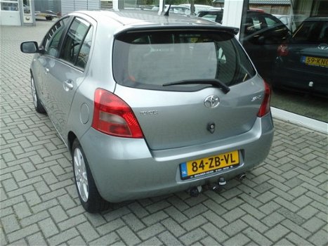 Toyota Yaris - 1.3 VVTi Sol Airco/Trekhaak - 1