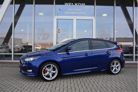 Ford Focus - 1.0 125PK 5DRS TITANIUM S-PACK NAVI/CAMERA/PDC/LED - 1