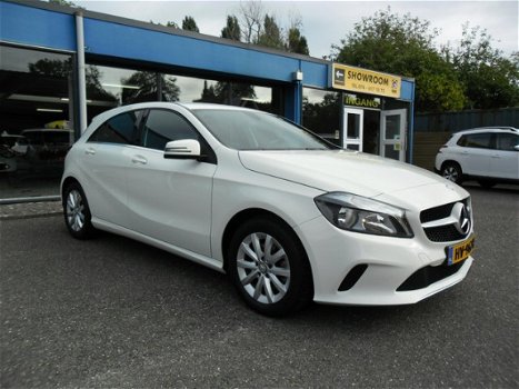 Mercedes-Benz A-klasse - A160 STYLE AIRCO LMV 1/2 LEDER PDC RIJKLAARPRIJS - 1