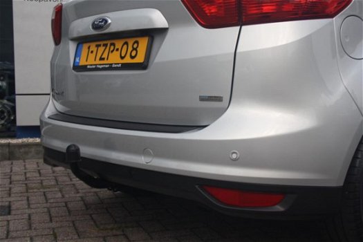 Ford C-Max - 1.6-150PK / Titanium / Navi / Panoramadak / Trekhaak - 1