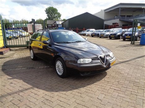 Alfa Romeo 156 Sportwagon - 1.8-16V T.Spark Lusso - 1