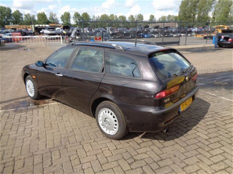 Alfa Romeo 156 Sportwagon - 1.8-16V T.Spark Lusso - 1