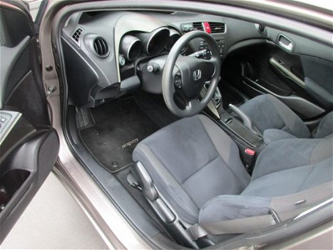 Honda Civic - 1.4 Comfort Business Edition/trekhaak/winterwielen - 1