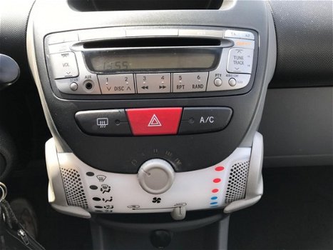 Toyota Aygo - 1.0-12V Comfort Bj.2010 / airco / electrisch pakket / 5 drs - 1