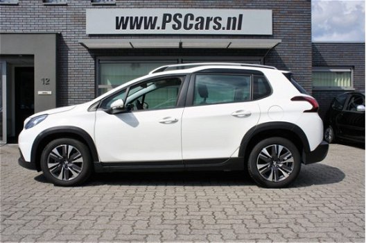 Peugeot 2008 - 1.2 PT 110pk Automaat Bluetooth/Camera/CarPlay/Cruise/Navi/PDC/Stoelverw./Velgen RIJK - 1