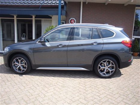 BMW X1 - 2.0i xDrive High Executive - 1