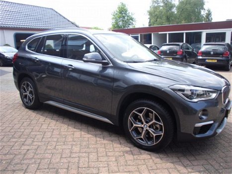 BMW X1 - 2.0i xDrive High Executive - 1