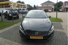 Volvo V60 - 1.6 D2 Kinetic Half Leder Navi Ecc-Airco Lmv Pdc 6-Bak enz. GEEN AFLEVERINGSKOSTEN