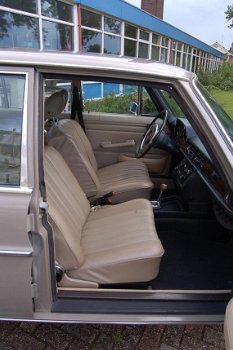 Mercedes-Benz 250 - (W115) Oldtimer wegenbelastingvrij - 1