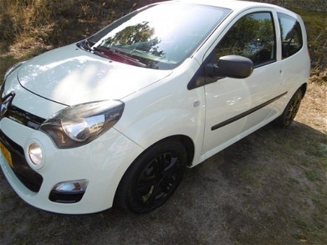 Renault Twingo - 1.2 16V Authentique NEW 1.2 16V AUTHENTIQUE/CRUISECONTROL/EL.PAKKET/TREKHAAK AFNEEM - 1