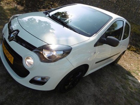 Renault Twingo - 1.2 16V Authentique NEW 1.2 16V AUTHENTIQUE/CRUISECONTROL/EL.PAKKET/TREKHAAK AFNEEM - 1