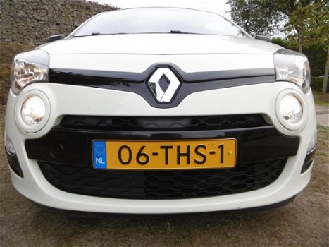 Renault Twingo - 1.2 16V Authentique NEW 1.2 16V AUTHENTIQUE/CRUISECONTROL/EL.PAKKET/TREKHAAK AFNEEM - 1