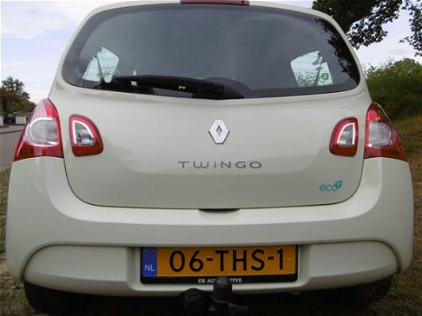 Renault Twingo - 1.2 16V Authentique NEW 1.2 16V AUTHENTIQUE/CRUISECONTROL/EL.PAKKET/TREKHAAK AFNEEM - 1