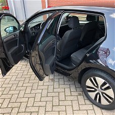 Volkswagen e-Golf - Highline Volledig Elektrisch