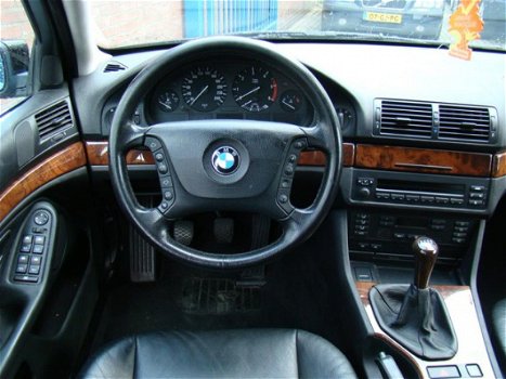 BMW 5-serie Touring - 525d Special Executive APK/CLIMA/YOUNGTIMER - 1