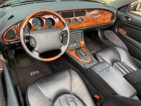 Jaguar XK8 - 4.0 V8 Convertible YOUNGTIMER met een Taxatie Rapport - 1