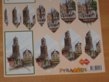 A4 PIRAMIDE knipvel --- card deco 2148 --- IN DE STAD - 3