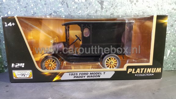 Ford Model T Paddy Wagon zwart 1:24 Motormax - 4