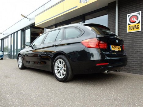 BMW 3-serie Touring - 318d High Executive - 1