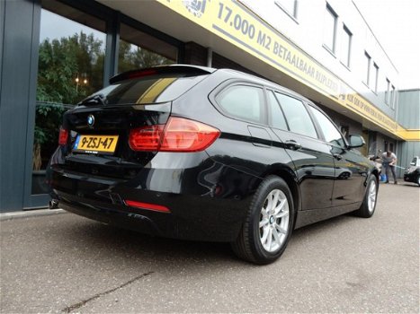 BMW 3-serie Touring - 318d High Executive - 1