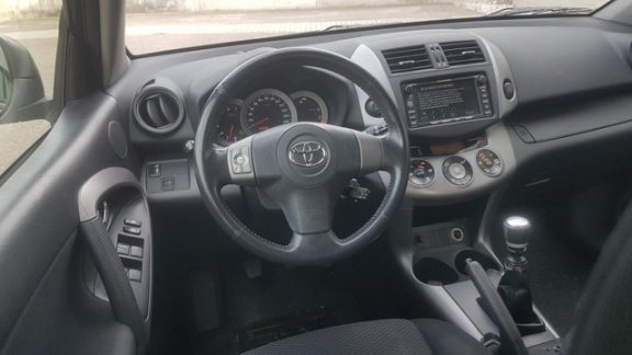 Toyota RAV4 - 2.2 D4D Linea Sol - 1