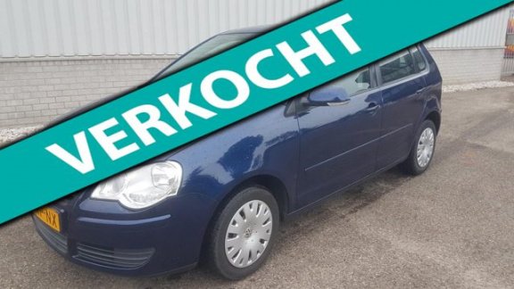 Volkswagen Polo - 1.4-16V Sportline - 1