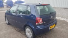 Volkswagen Polo - 1.4-16V Sportline