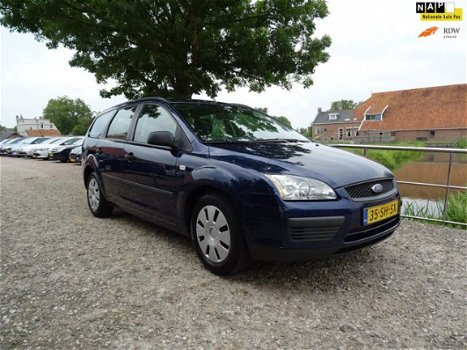 Ford Focus Wagon - 1.6-16V Champion Met Airco + Cruise Nu € 1.975, - 1