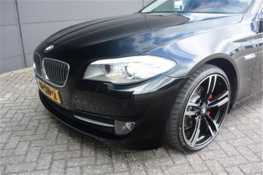 BMW 5-serie - 523 i High Executive NAVI-XENON-LEDER-M - 1