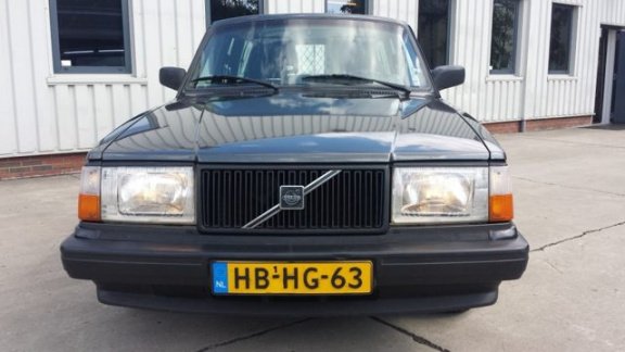 Volvo 240 - GLT ESTATE - 1