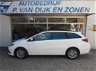 Toyota Auris Touring Sports - 1.3 Now - 1 - Thumbnail