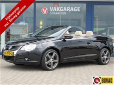 Volkswagen Eos - 1.4 TSI Highline, Afn. trekhaak / Leder / 18'' Sportvelgen / Xenon / Parkeersensore