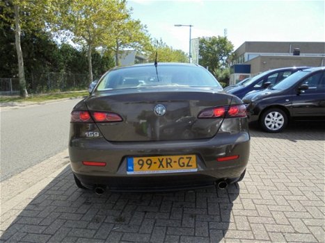 Alfa Romeo 159 - 2.2 JTS TI , Vol leder, Navigatie, NAP - 1