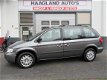 Chrysler Voyager - 3.3i V6 SE 7Pers Automaat Airco Navi Trekhaak Crusctrl 2e.Eige - 1 - Thumbnail