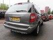 Chrysler Voyager - 3.3i V6 SE 7Pers Automaat Airco Navi Trekhaak Crusctrl 2e.Eige - 1 - Thumbnail